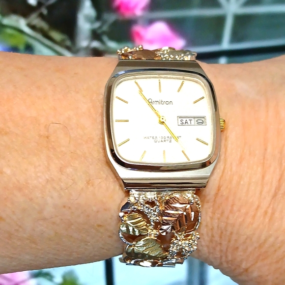 Black Hills Gold 30mm-Wide Gold/Silver Links & Expansion...